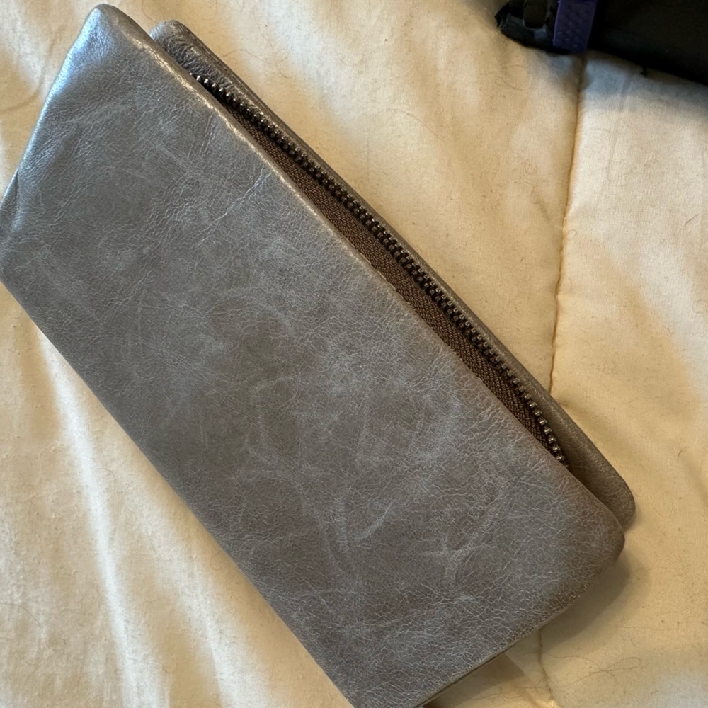 HOBO Gray Wallet Distressed Canvas Zipper
Smoke free home